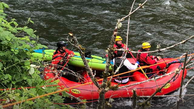 Kayaker rescued after getting stuck in a log jam on the Cedar River
