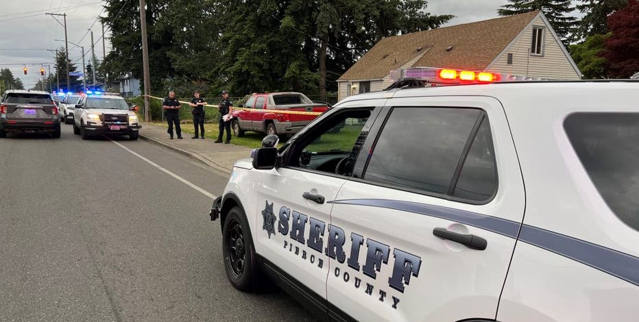 Deputies investigate 2 separate homicides in Parkland