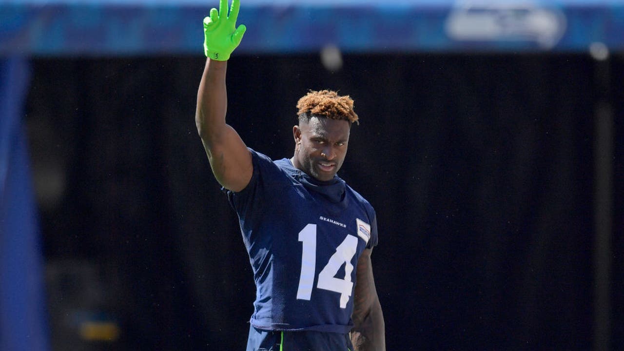 Seahawks' DK Metcalf calls out Tyreek Hill for not racing him yet