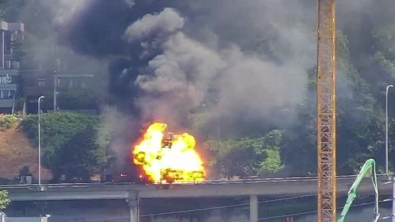 SB I-5 shut down in Downtown Seattle after vehicle with liquid oxygen catches fire, explodes