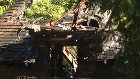 Bremerton Police: Armed robbery suspect fires at officers, carjacks couple and sets house on fire