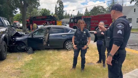 2 in custody, 3 hospitalized following suspected carjacking crash in Parkland