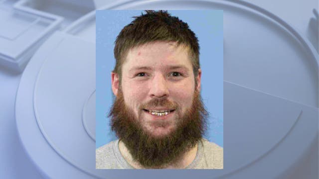 Help Kitsap County deputies find convicted felon accused of shooting at ex-girlfriend