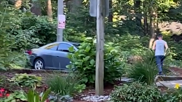 Redmond police looking for man who exposed himself in front of minor, tried to lure her to woods