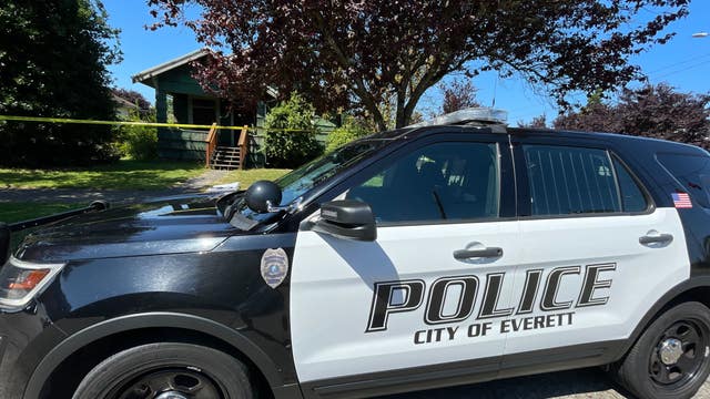 Woman in critical condition after being shot in Everett, police investigating