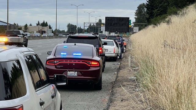WSP: 2 arrested for attempting to break into abandoned car on I-5