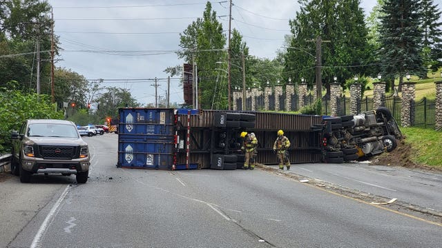 Semi-truck rollover crash blocks Tacoma street for hours