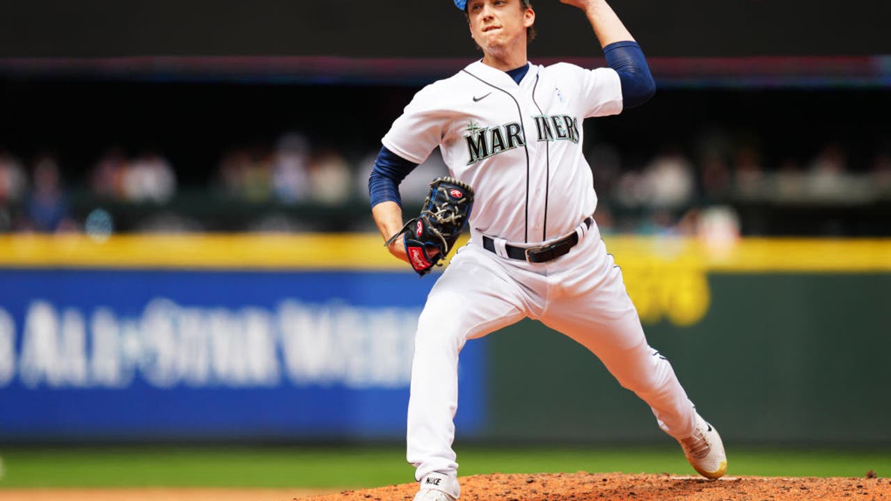 Matt Festa of the Seattle Mariners pitches in the seventh inning News  Photo - Getty Images