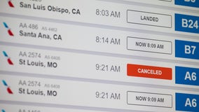Airlines would have to give refunds for delayed flights under new rule proposal