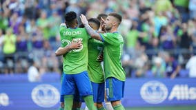 Frei perfect in net, Lodeiro lifts Sounders past Dallas 1-0