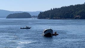 2 rescued from sinking boat by WA State Ferries crew members