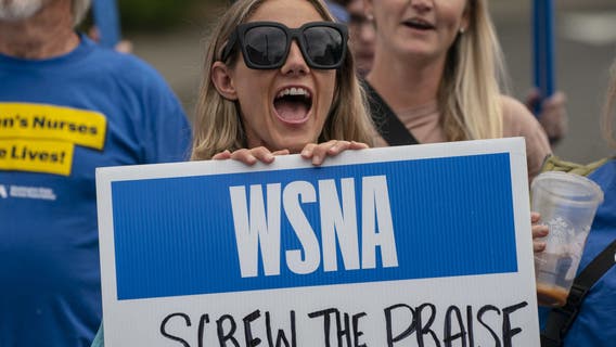 King County nurses hold rally in Seattle amid contract negotiations