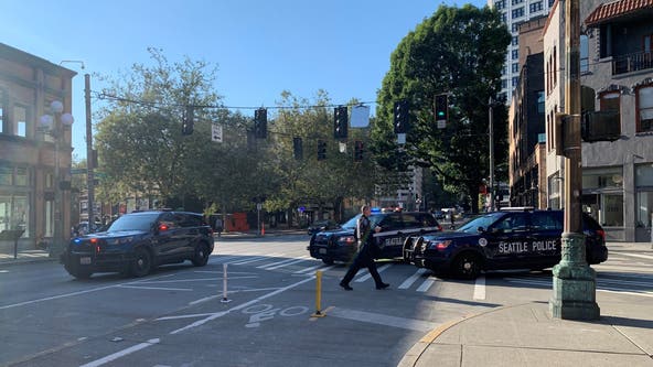 1 injured in stabbing in Pioneer Square, Seattle Police seek suspect