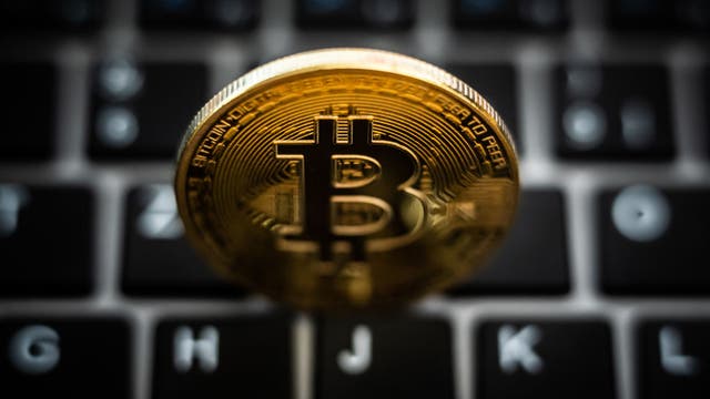 Spokane doctor accused in kidnapping for hire plot pleads guilty