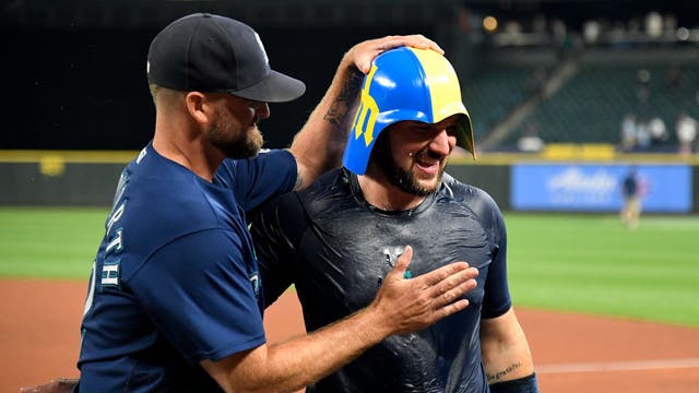 Luis Castillo heads Mariners pitching gem, Luis Torrens walk-off single beats Yankees 1-0 in 13 innings