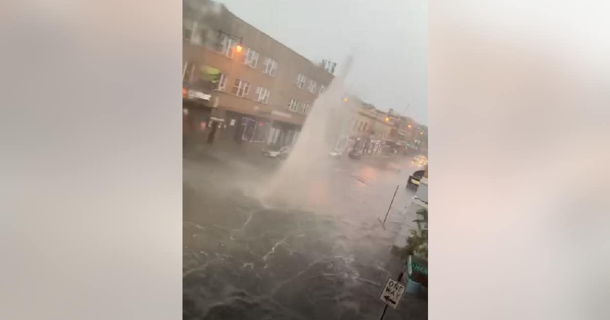 INCREDIBLE VIDEO: Water jets into the air as Chicago is hit by flooding ...