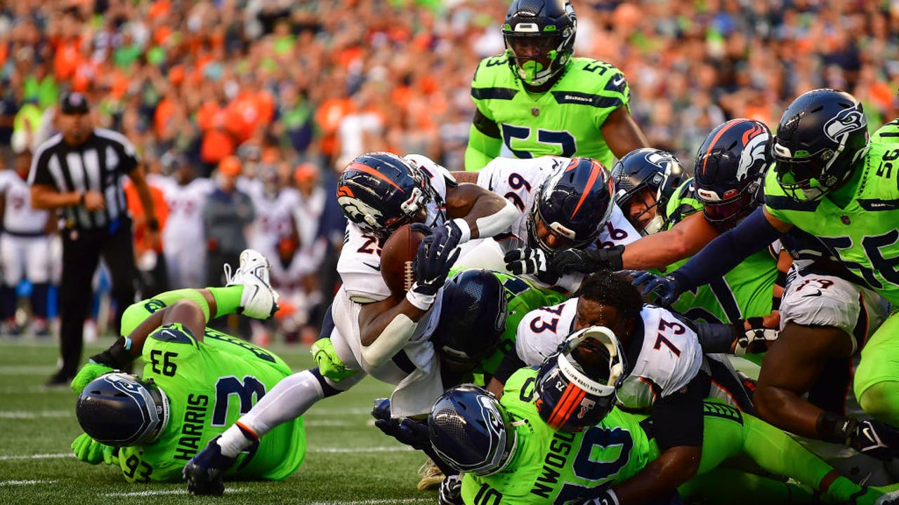 Seahawks beat Broncos 17-16 as ball taken out of Russell Wilson's hands -  Seattle Sports