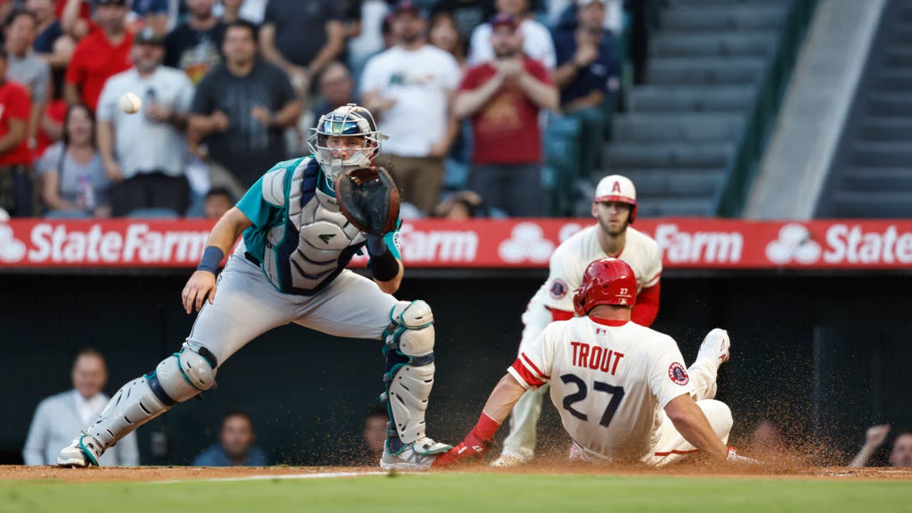Ohtani, Angels win 2-1, drop Mariners in wild-card standings