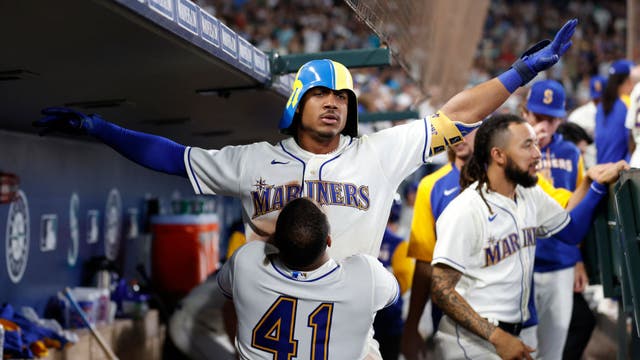 Mariners host the Padres to start 2-game series