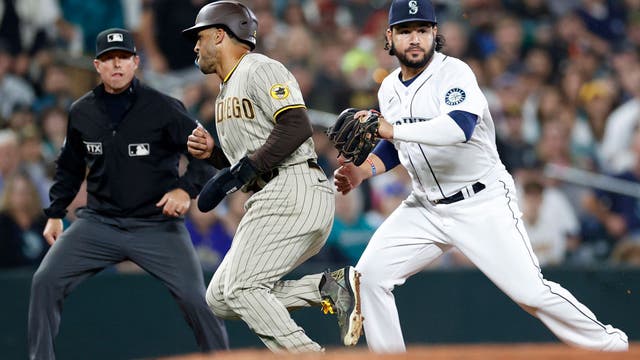 Yu Darvish dominates for 8 innings, Padres top Mariners 2-0