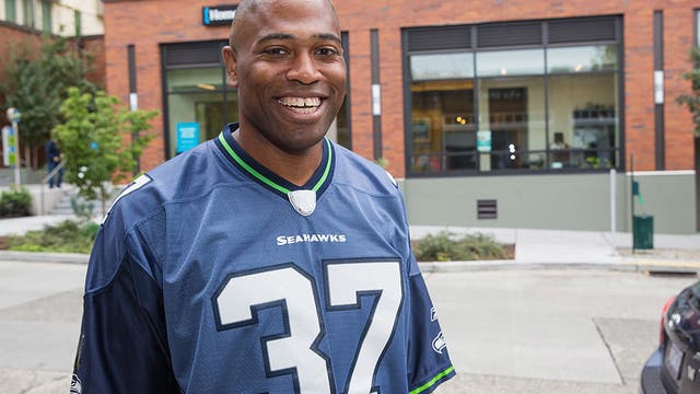 Shaun Alexander to be inducted into Seahawks Ring of Honor, team announces