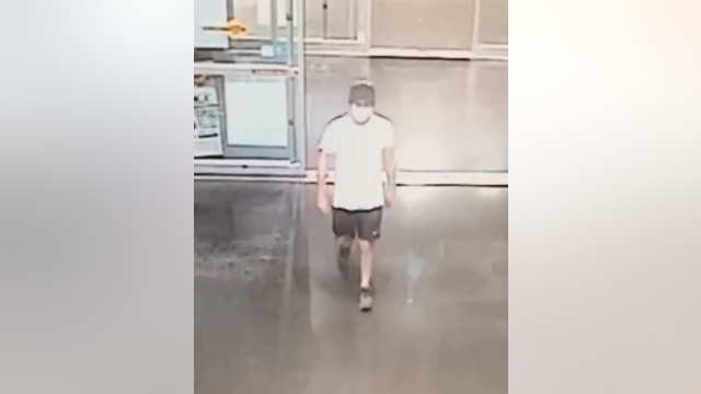 Edmonds Police seek man suspected of following, groping person in grocery store