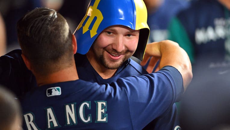 Crawford, Raleigh deliver in 11th, Mariners beat Guardians