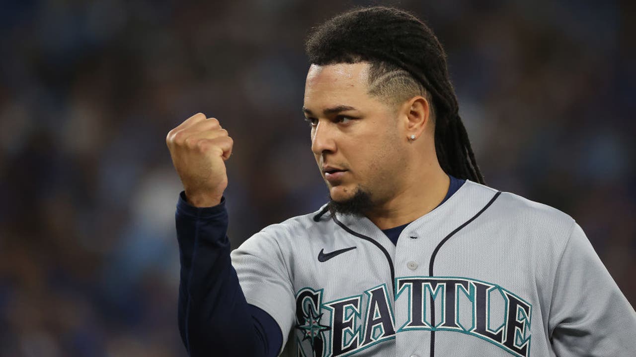 Luis Castillo, Cal Raleigh carry Mariners to 4-0 victory over Blue Jays in Game 1