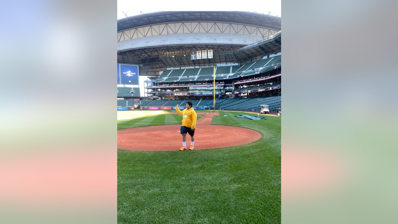 Make-a-Wish child and cancer survivor will run bases at Saturday's Mariners game