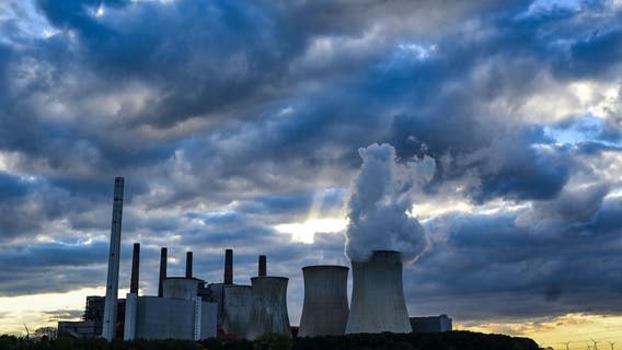 Vancouver City Council bans large fossil fuel facilities