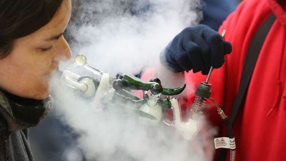 Researchers concerned about mental health risks of dabbing, highly potent cannabis products