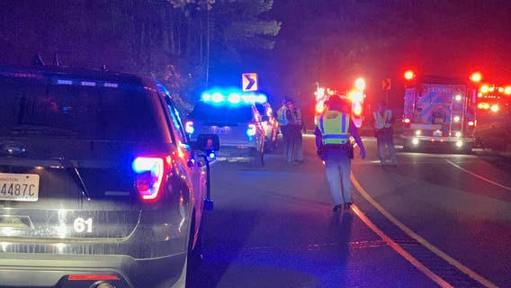 Deadly 2-car crash closes US Highway 101 near Brinnon