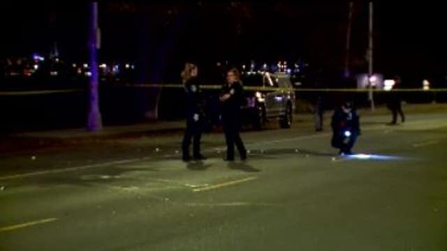 2 hospitalized after drive-by shooting on Alki Beach