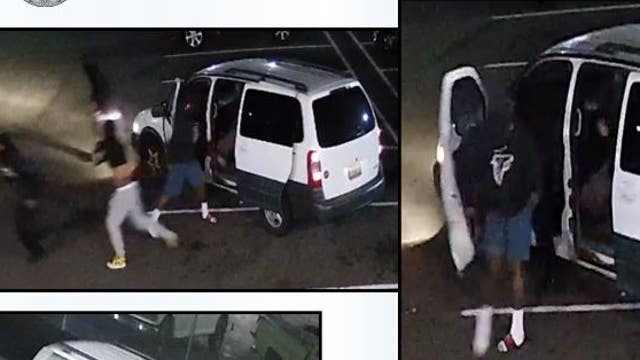 Detectives searching for 4 suspects after 2 people shot at Renton gas station