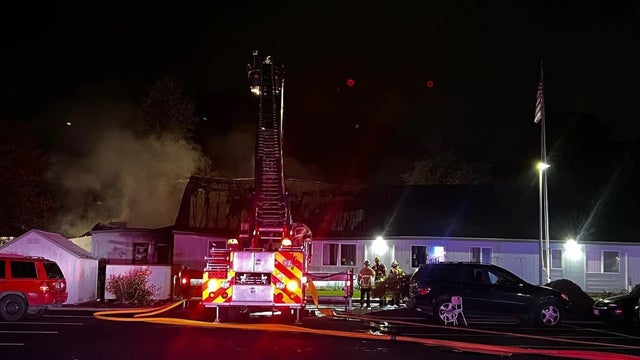 1 killed, 5 hurt in fire at Oregon retirement center