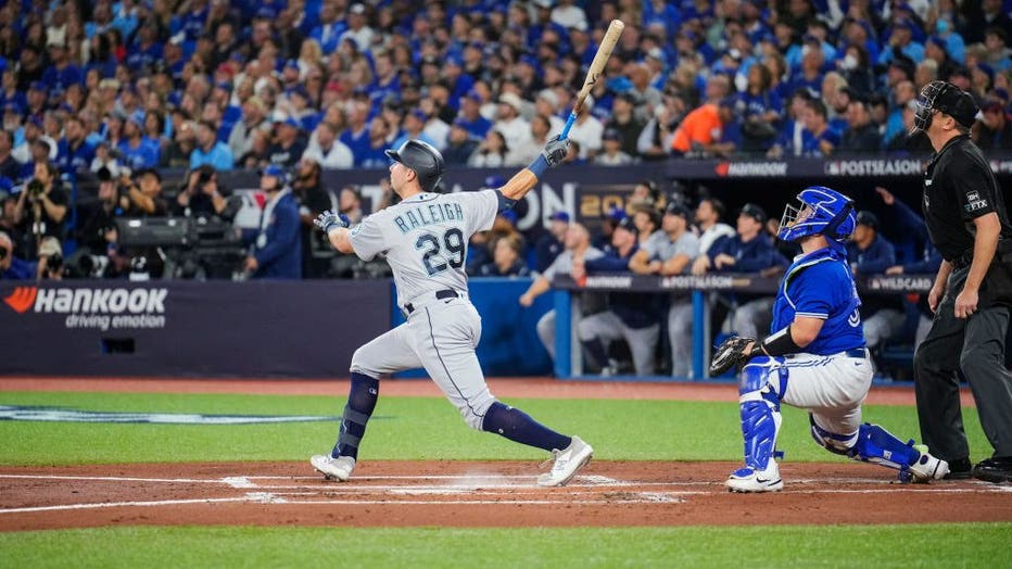 Luis Castillo, Cal Raleigh carry Mariners to 4-0 victory over Blue Jays in  Game 1