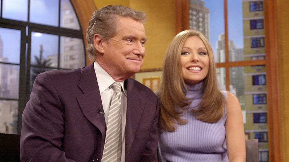 Kelly Ripa interviews the Fox NFL Sunday hosts 