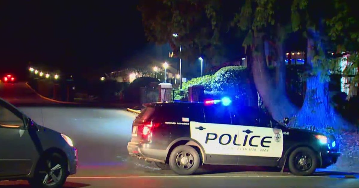 Police: Man dead after shootout with Federal Way officers | FOX 13 Seattle
