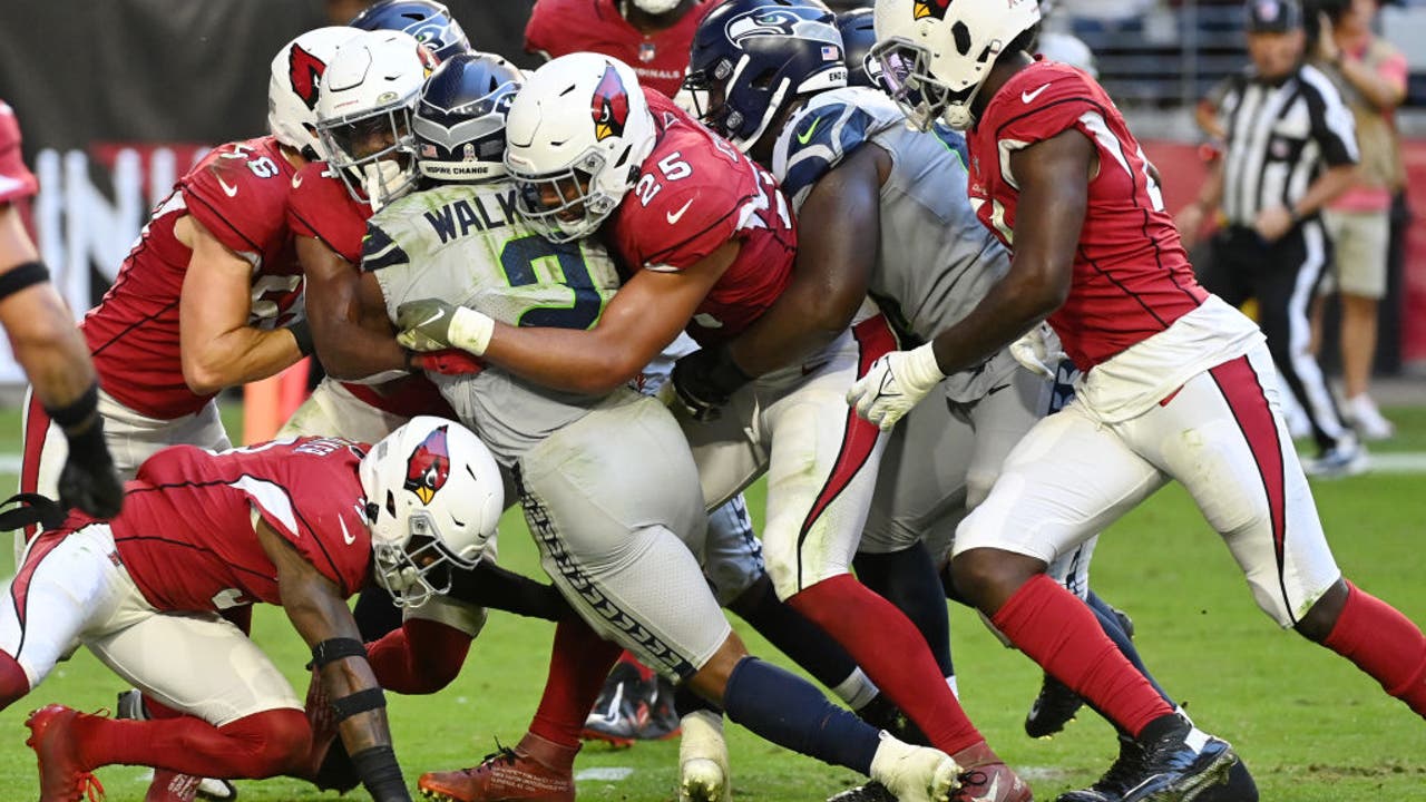 Arizona Cardinals' Zaven Collins returns pick for touchdown vs. Seahawks