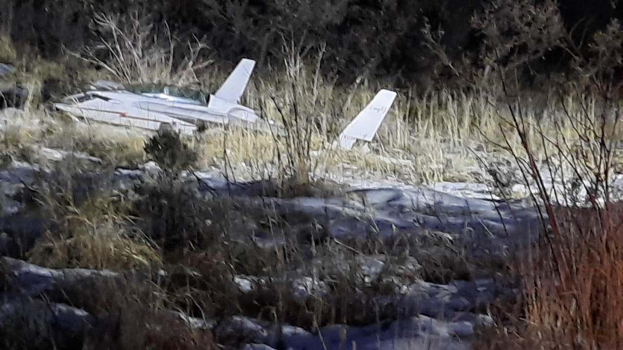 Pilot survives plane crash walks 6 miles to make call