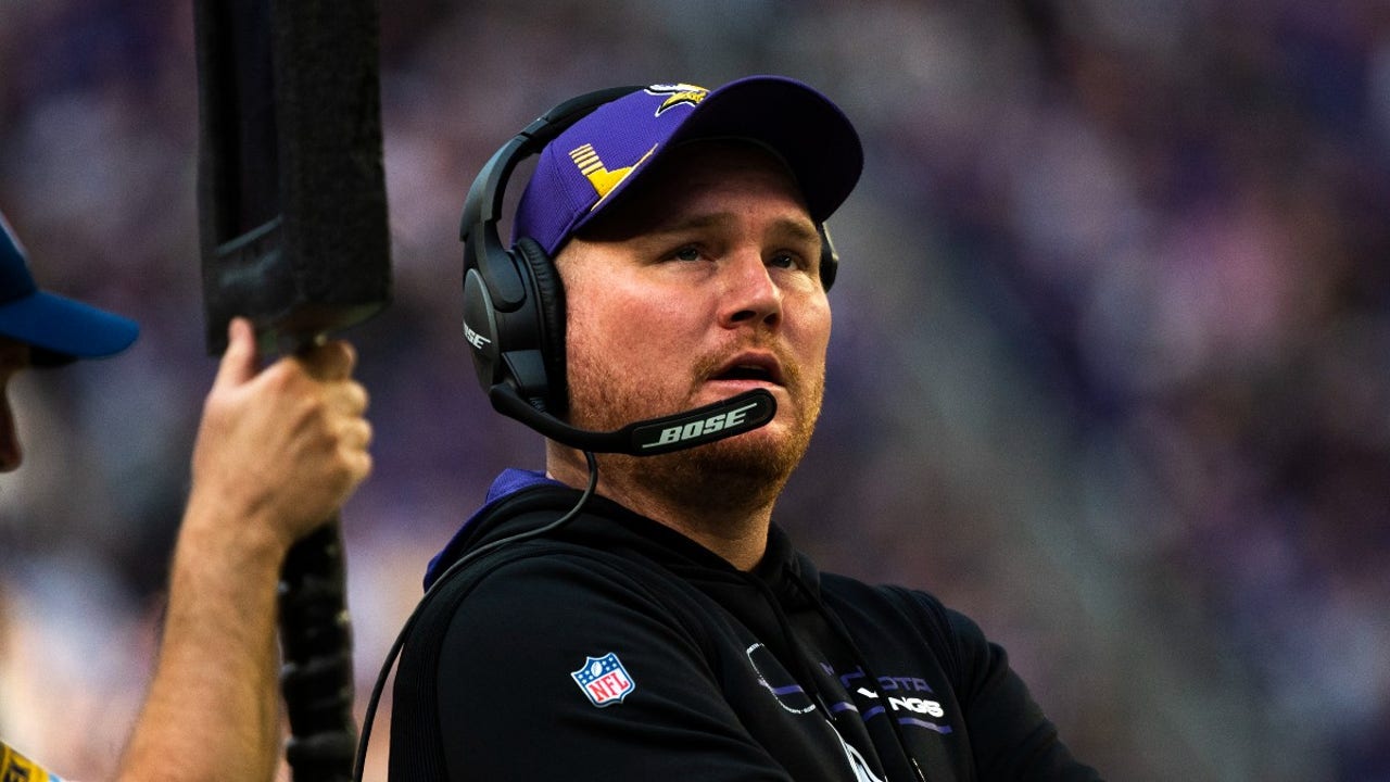 Minnesota Vikings: Mike Zimmer needs his defensive guru card