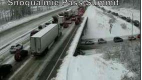 Drivers ignoring chain requirements spin out, force closure of I-90 over Snoqualmie Pass