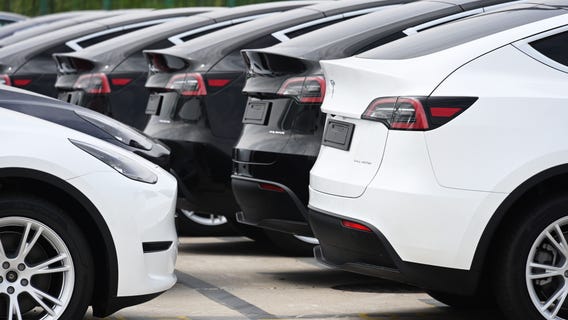 King County Metro purchase of 120 Teslas faces scrutiny as anti-Tesla sentiment in WA grows