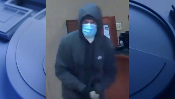 Redmond Police seek bank robbery suspect from Dec. 8