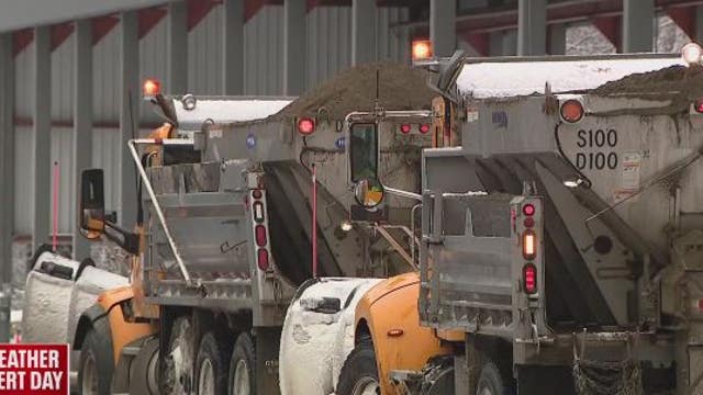 Heavy round of snow in Snohomish County brought joy for some, plenty of work for others