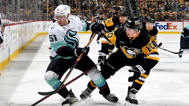 Shane Wright back in Kraken lineup after successful conditioning stint in AHL