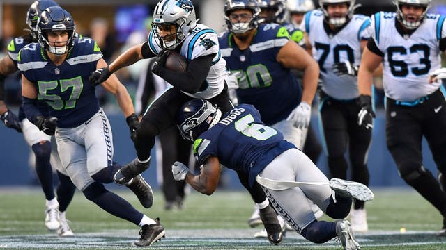 Seahawks gashed on ground in 30-24 loss to Panthers