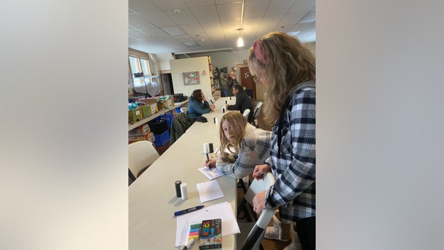 Skykomish Food Bank serving hot meals to residents, still without power since Dec. 23