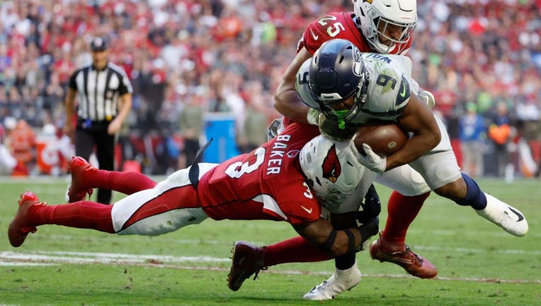 Saturday Round-Up: What's it like to try to tackle Seahawks running back Marshawn  Lynch?