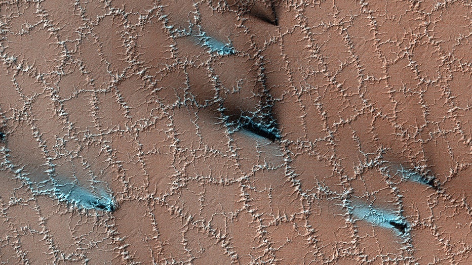 Mars-frost3.jpg